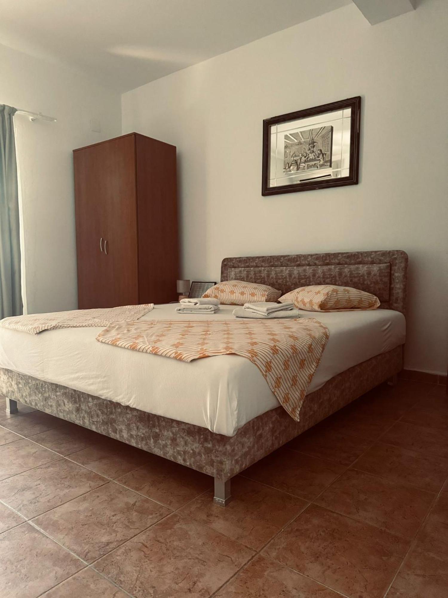 Riverside Apartments Chiara Ούλτσιν Εξωτερικό φωτογραφία